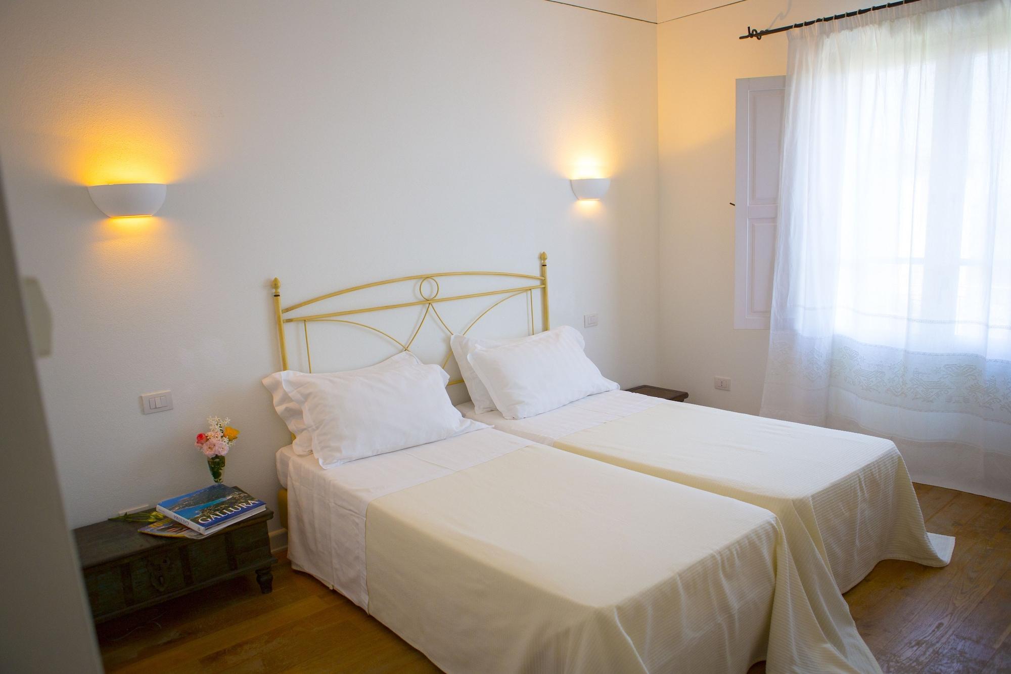 Tartheshotel Guspini Exterior foto